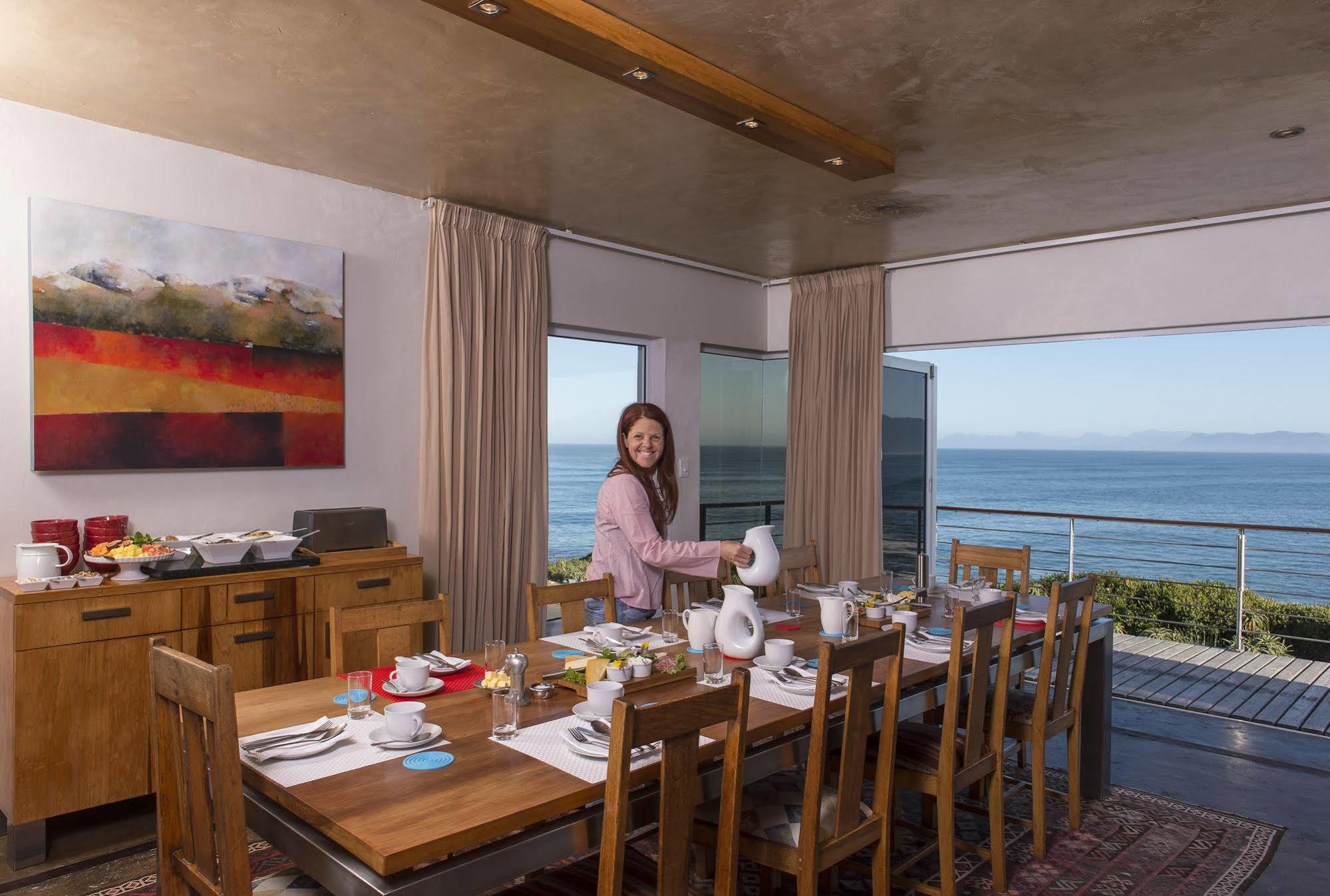 Whalesong Lodge Gansbaai Exteriér fotografie